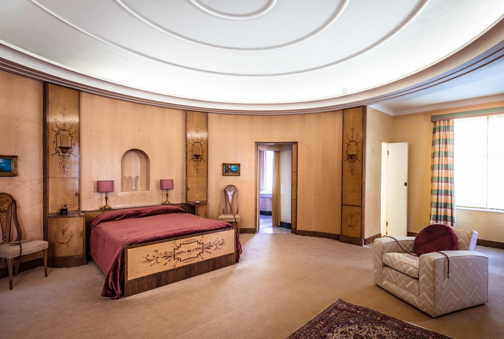 Virginia Courtaulds bedroom, highlighting luxury property insurance